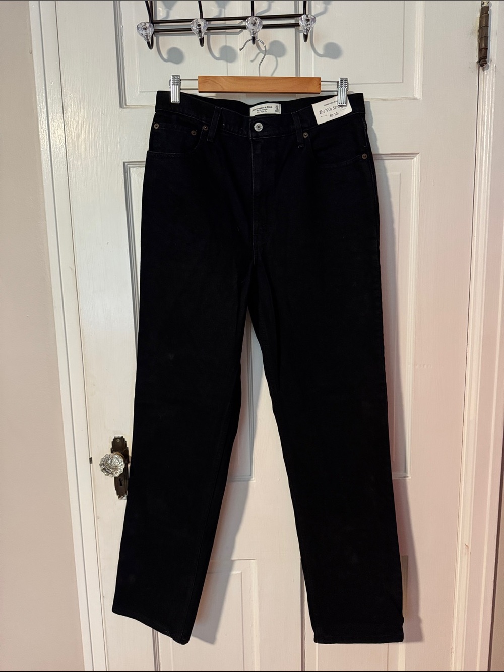 Abercrombie & Fitch NWT Women's The 90's Straight Ultra High Rise Denim 30/10L